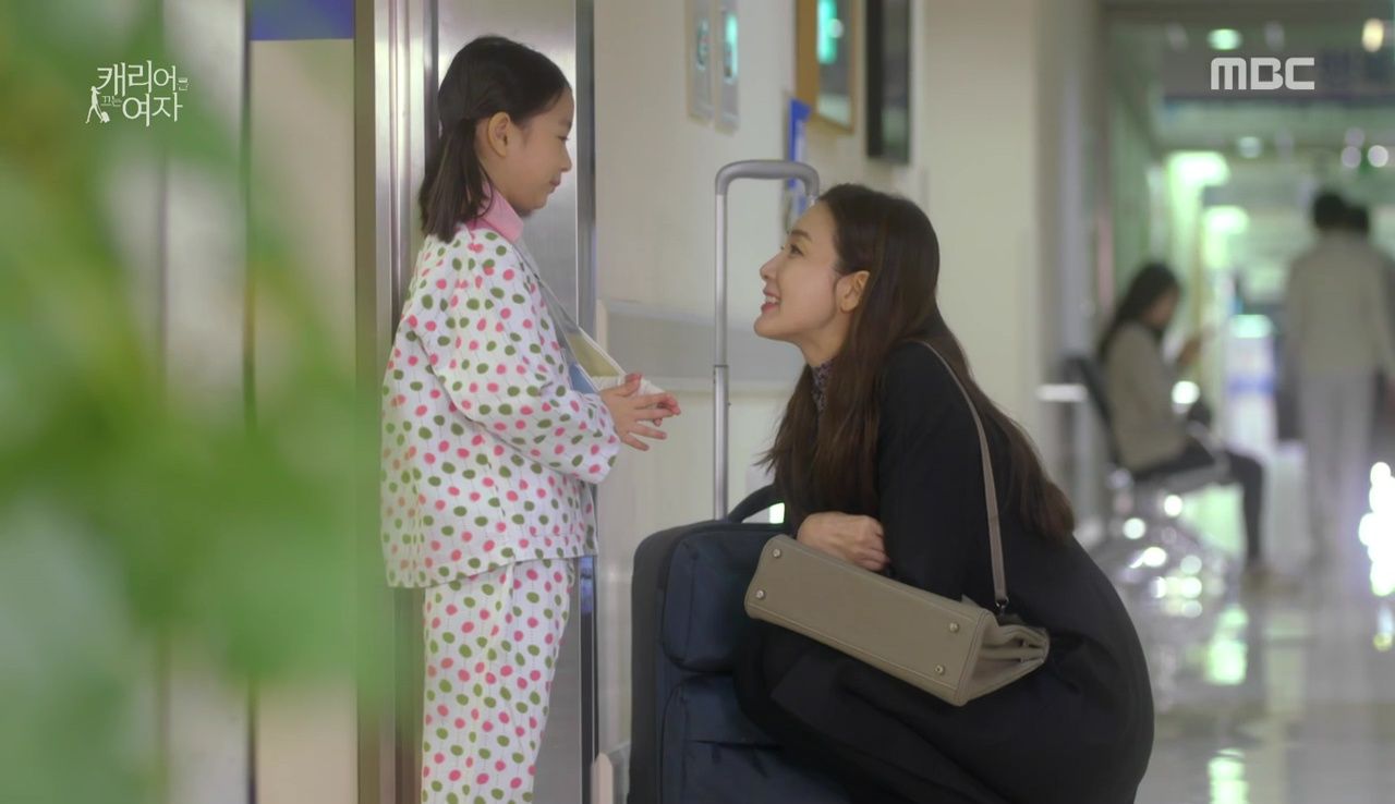 Woman With a Suitcase Episode 6 » Dramabeans Korean drama recaps